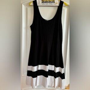 Banana Republic Dress Size 12 Black & White